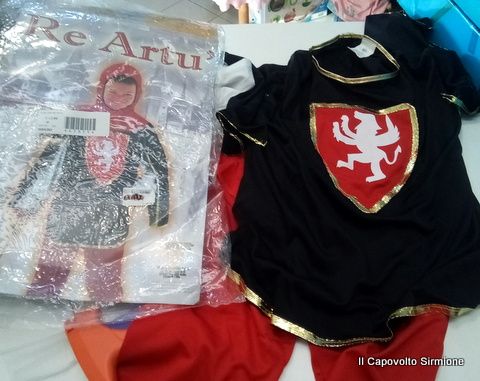 COSTUME RE ARTU COSTUME RE ARTU